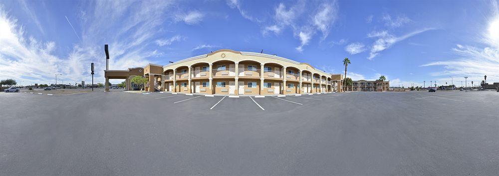 Days Inn By Wyndham El Centro Dış mekan fotoğraf